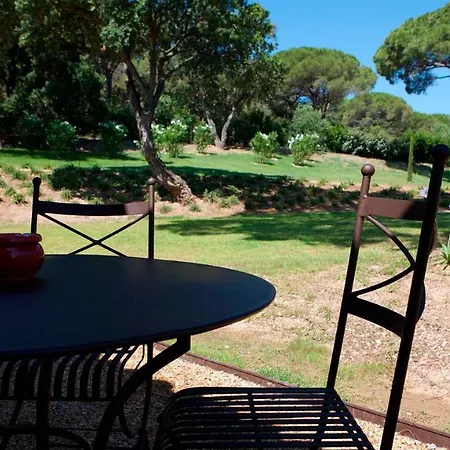 Les Pins De L'escalet